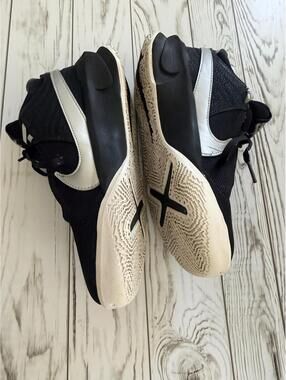Boys Nike Basketball Shoes Size 5Y - Practice/Beater Pair - Good Tread